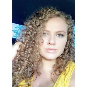 Meet your Posher, Raynie